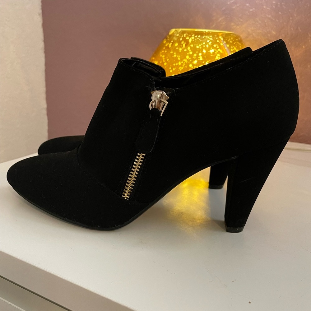 Chic black ankle booties
